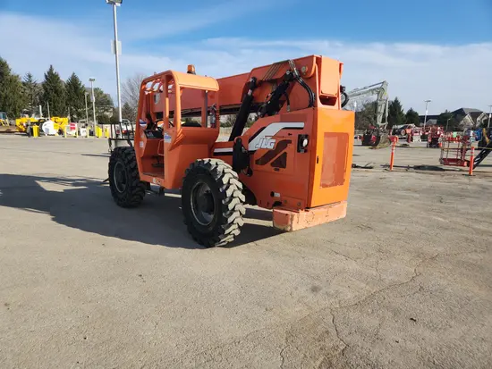 2015 SKYTRAK 6042 Forklift