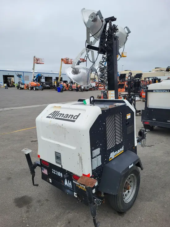 2019 Allmand NLV-ML3EC Portable Work Light