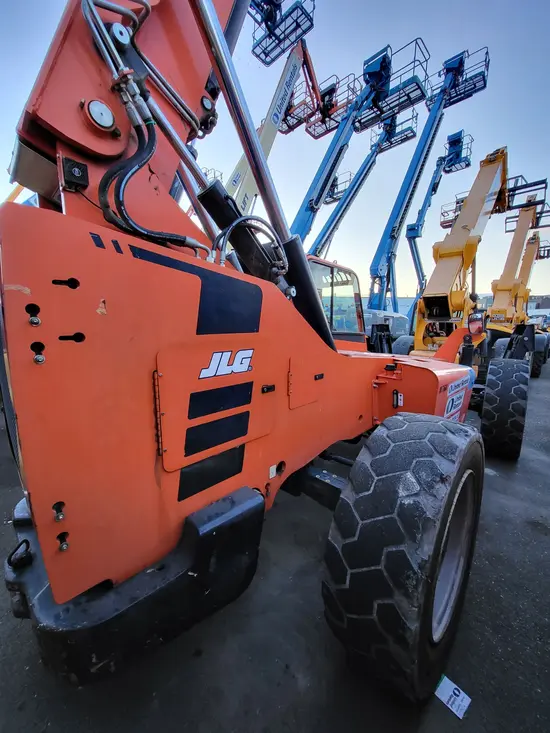 2017 SKYTRAK 10054 Forklift