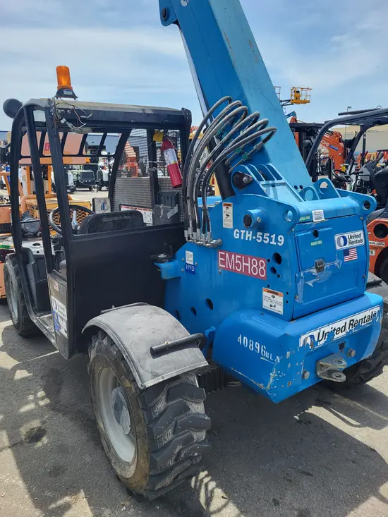 2017 Genie GTH-5519 Forklift