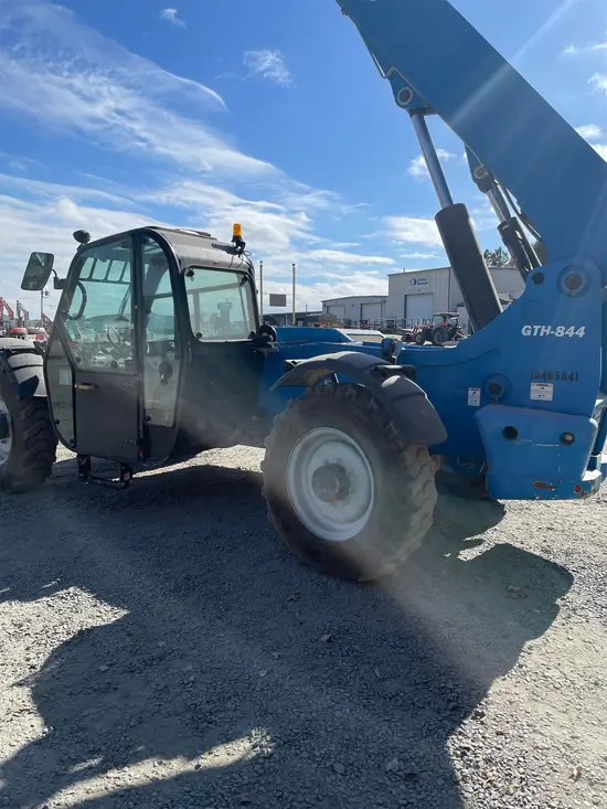 2015 Genie GTH-844 Forklift