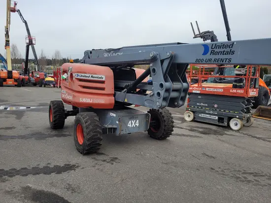 2013 Skyjack SJ63AJ Articulating Boom Lift