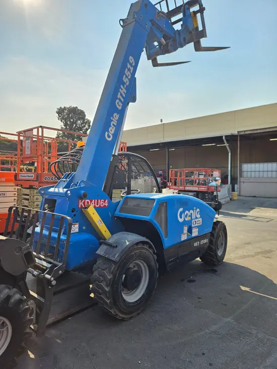2017 Genie GTH-5519 Forklift
