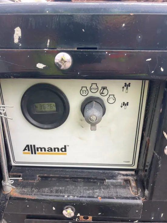2019 Allmand NLV-ML3EC Portable Work Light