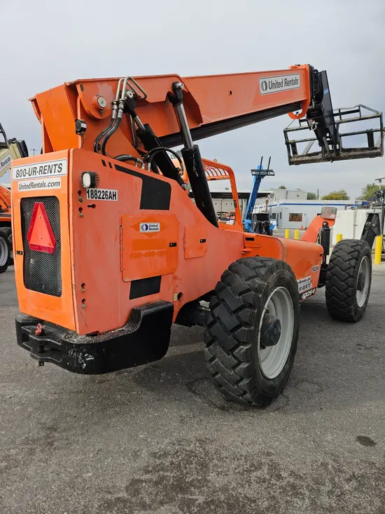 2017 SKYTRAK 10054 Forklift