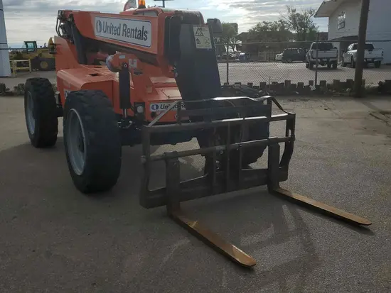 2016 SKYTRAK 8042 Forklift