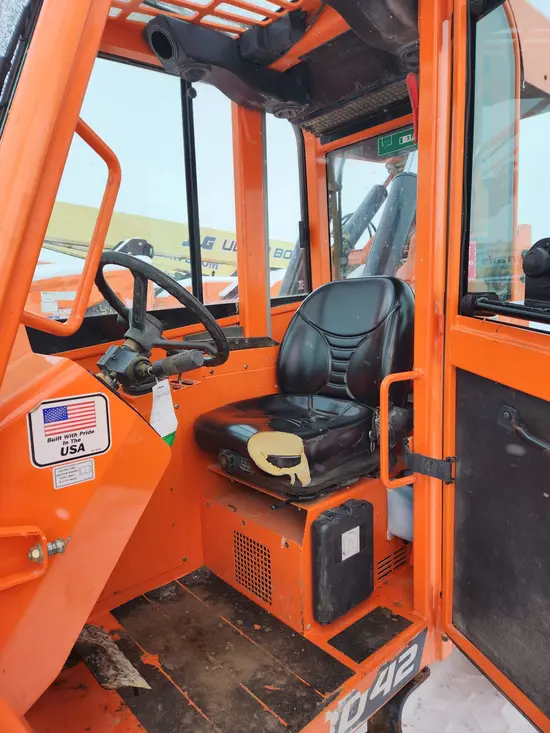 2016 SKYTRAK 8042 Forklift