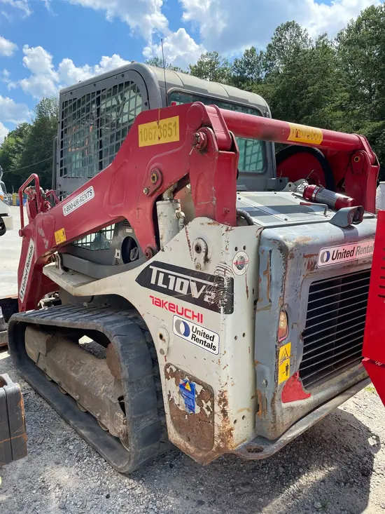 2017 Takeuchi TL10V2-CR Track Loader