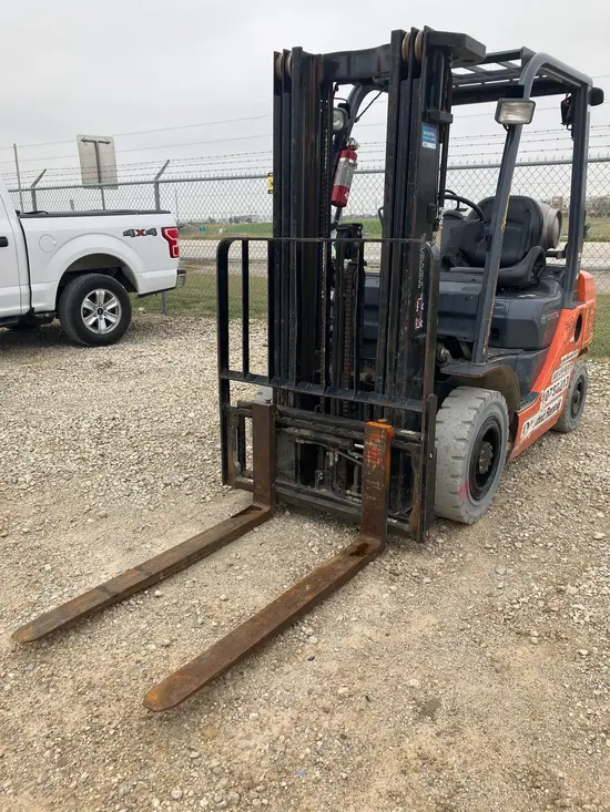 2018 Toyota 8FGU25 Warehouse Forklift