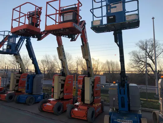 2013 JLG E300AJ Articulating Boom Lift
