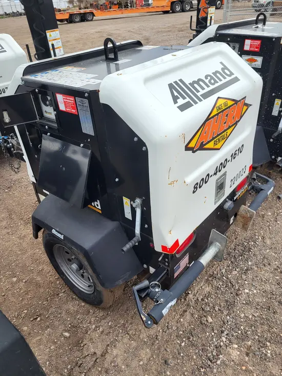 2018 Allmand NLV-ML3EC Portable Work Light