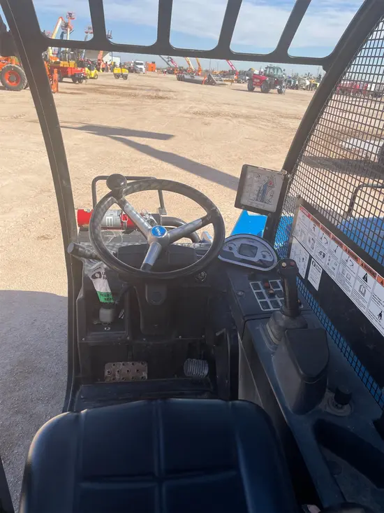 2017 Genie GTH-5519 Forklift