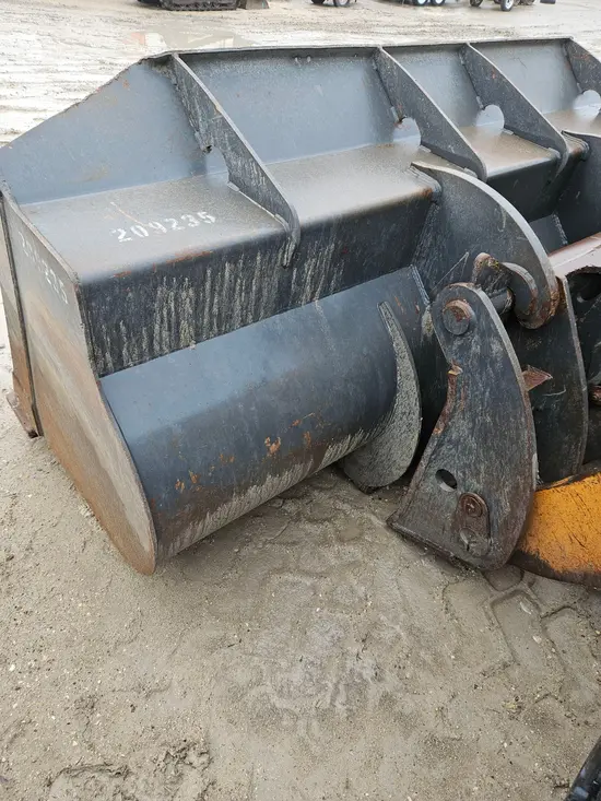 2018 Case 84496736 Bucket Attachment