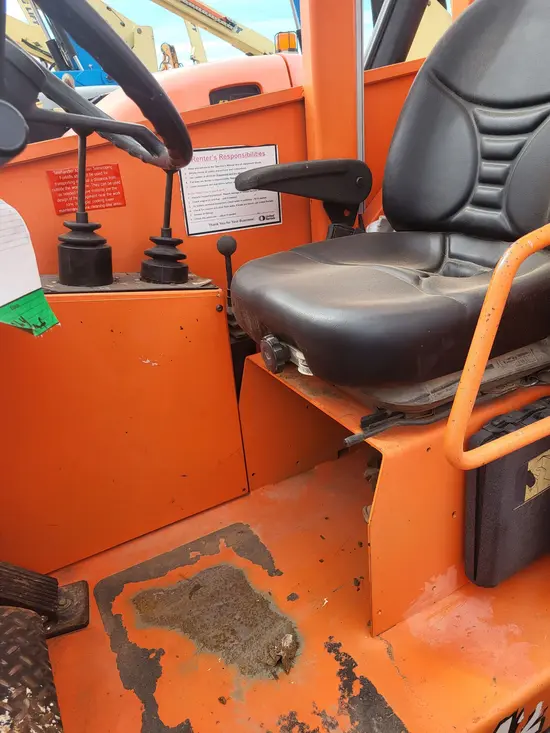 2014 SKYTRAK 6042 Forklift