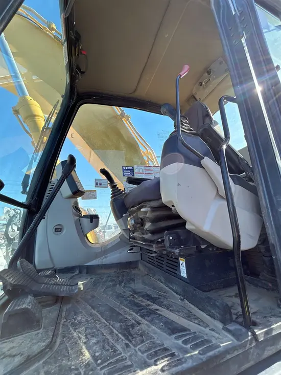 2017 Kobelco SK210LC Excavator
