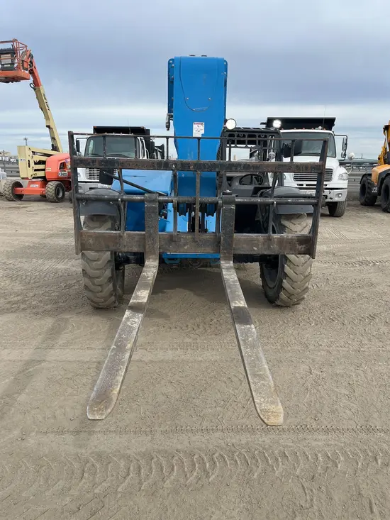 2016 Genie GTH-844 Forklift