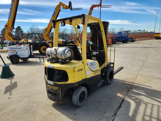 2016 HYSTER H50CT Warehouse Forklift