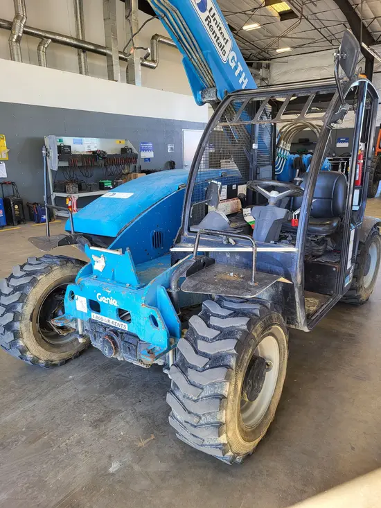 2015 Genie GTH-5519 Forklift