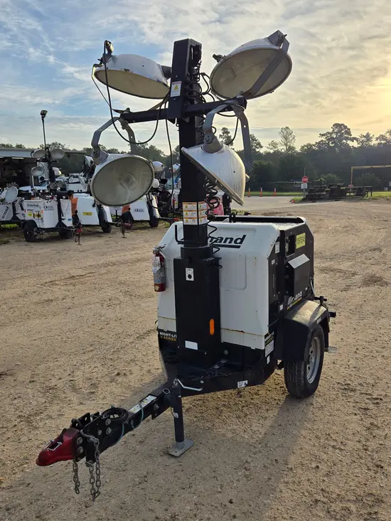 2017 Allmand NIGHT-LITE PRO Towable Light Tower