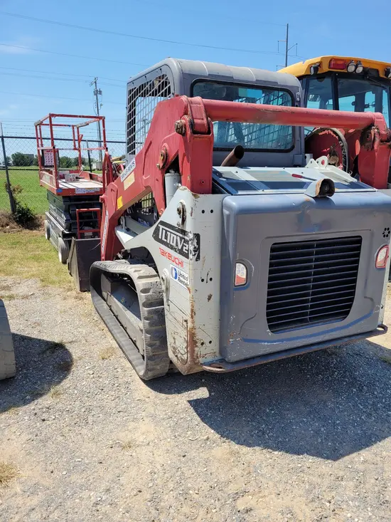 2018 Takeuchi TL10V2-R Track Loader