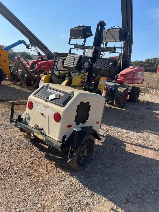 2017 Terex RL4 Towable Light Tower