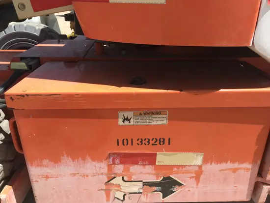 2013 JLG E300AJP Articulating Boom Lift