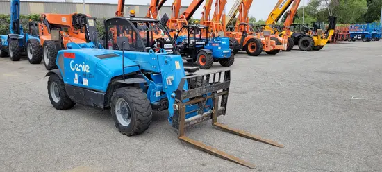 2017 Genie GTH-5519 Forklift