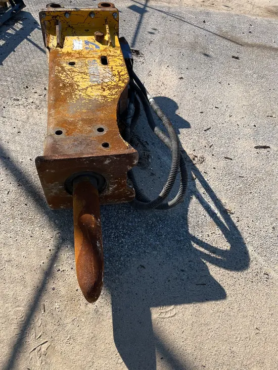 2017 SOOSAN CB800S-XCMG Attachment