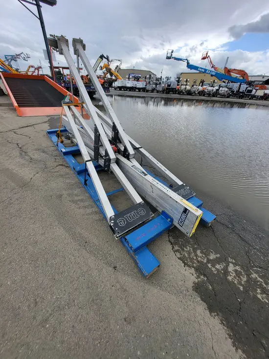 2017 EME 11000R-15 Crane