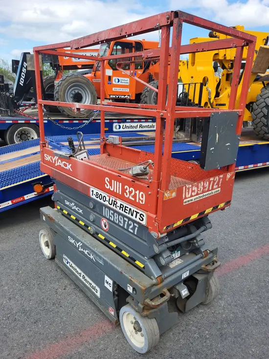 2017 Skyjack SJIII3219 Scissor Lift