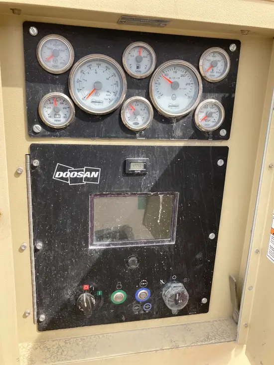 2018 Doosan XP825/HP750WCU Air Compressor