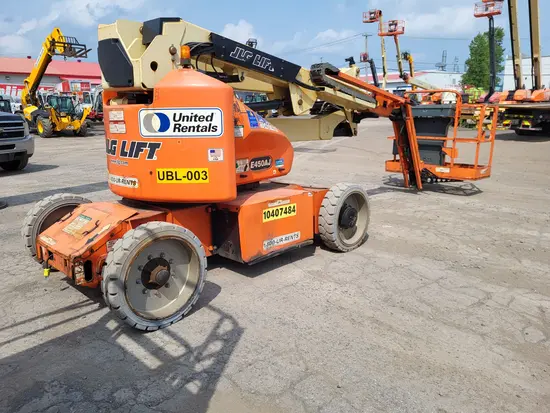 2015 JLG E450AJ Articulating Boom Lift