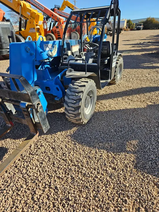 2017 Genie GTH-5519 Forklift