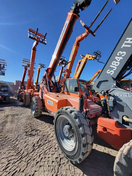 2017 SKYTRAK 8042 Forklift