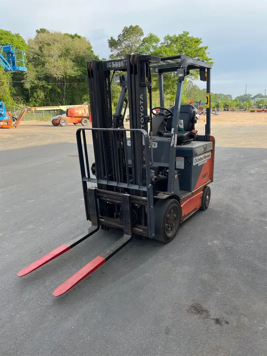 2016 Toyota 8FBCU25 Warehouse Forklift