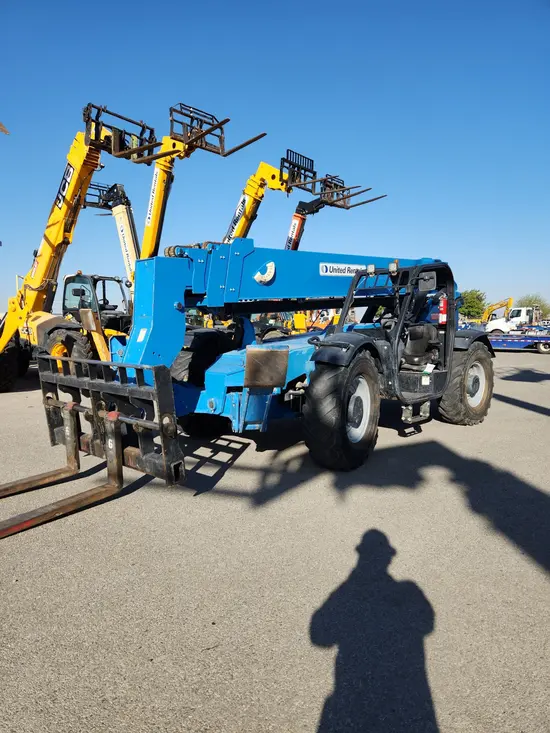 2016 Genie GTH-1056 Forklift