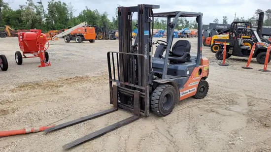 2017 Toyota 8FDU25 Warehouse Forklift