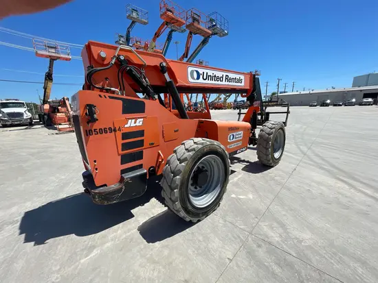 2016 SKYTRAK 6042 Forklift
