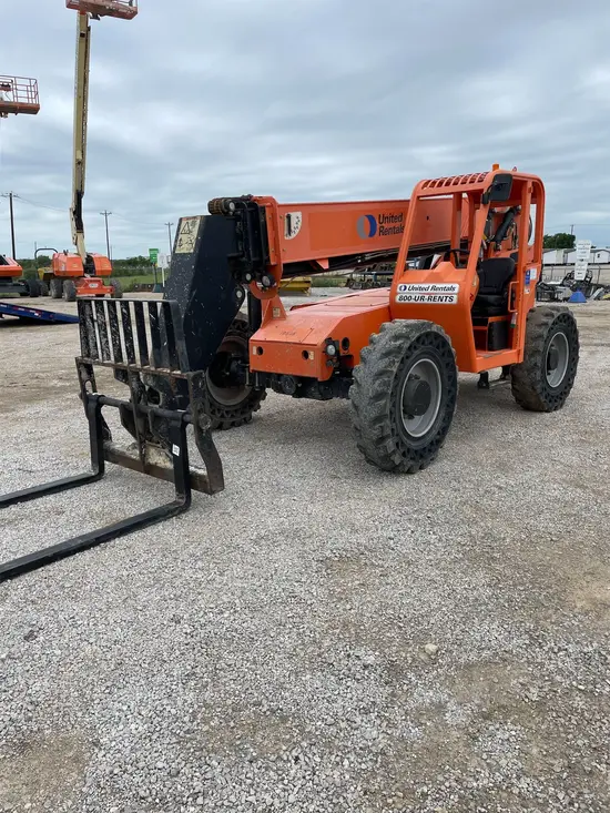 2016 SKYTRAK 6042 Forklift