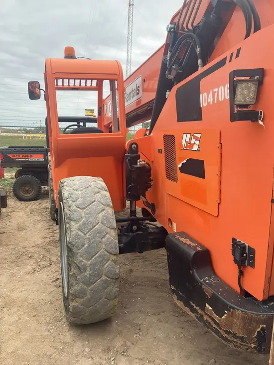 2016 SKYTRAK 8042 Forklift