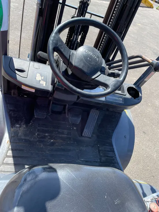 2017 Toyota 8FGU25 Warehouse Forklift