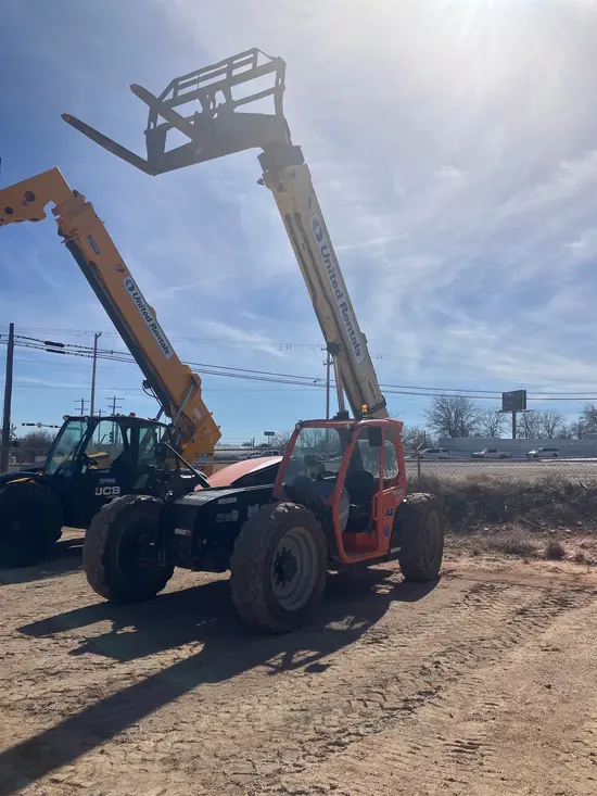 2016 JLG 642 Forklift