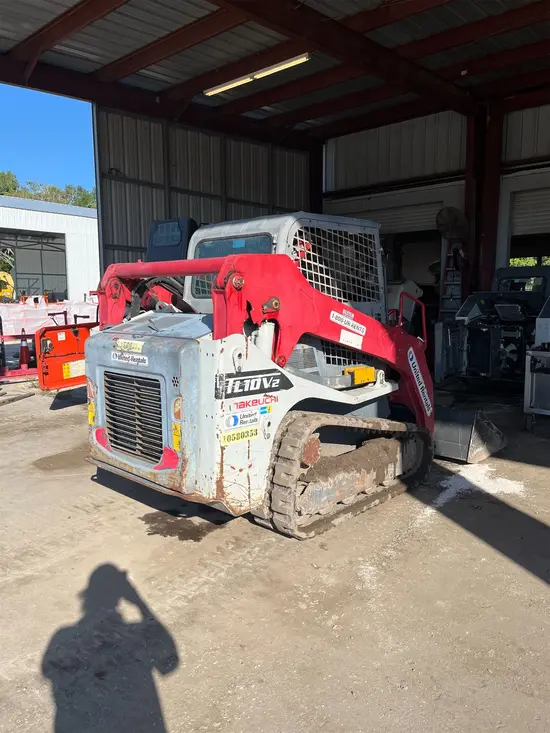 2017 Takeuchi TL10V2-R Track Loader
