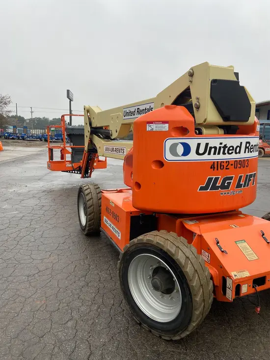 2015 JLG E450AJ Articulating Boom Lift