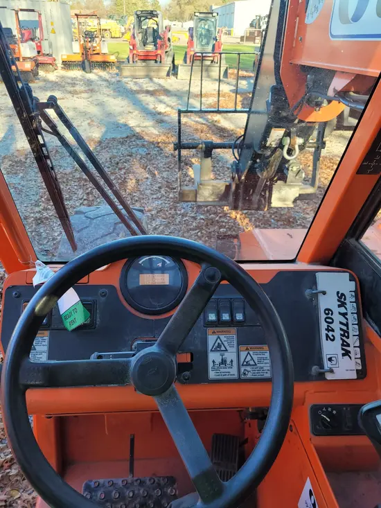 2016 SKYTRAK 6042 Forklift
