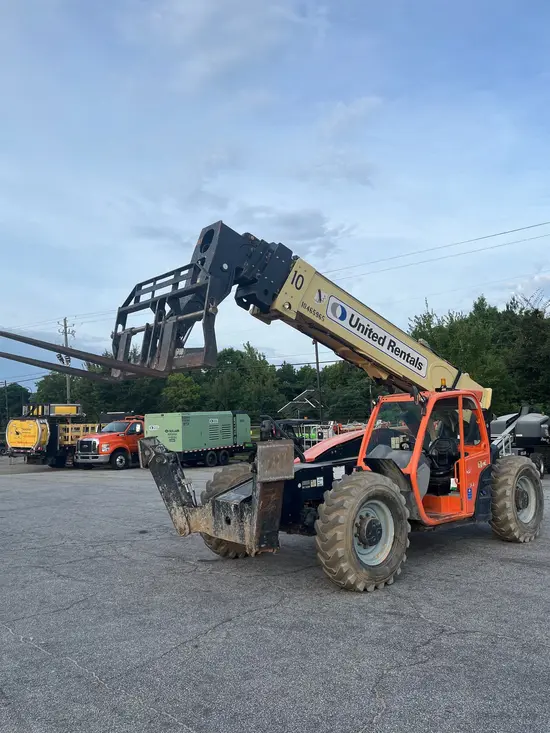 2016 JLG 1055 Forklift