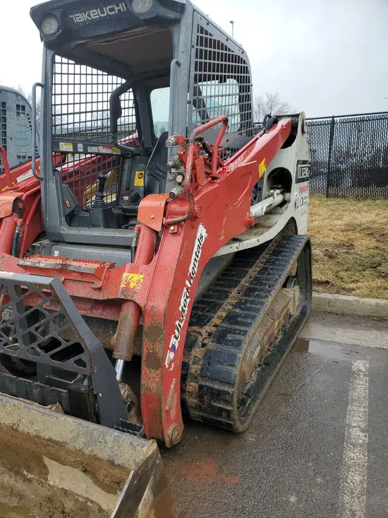 2017 Takeuchi TL12R2-R Track Loader