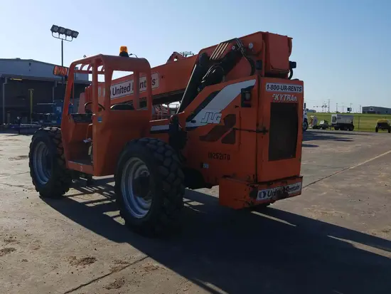 2014 SKYTRAK 8042 Forklift