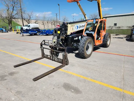 2016 JLG 642 Forklift