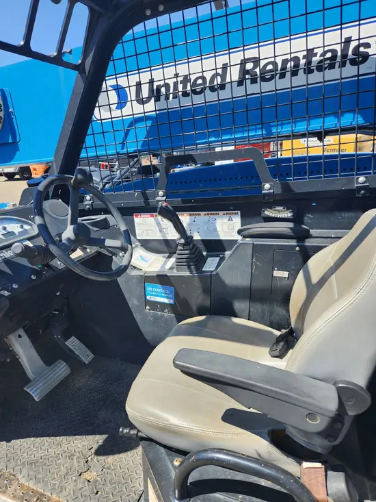 2015 Genie GTH-844 Forklift